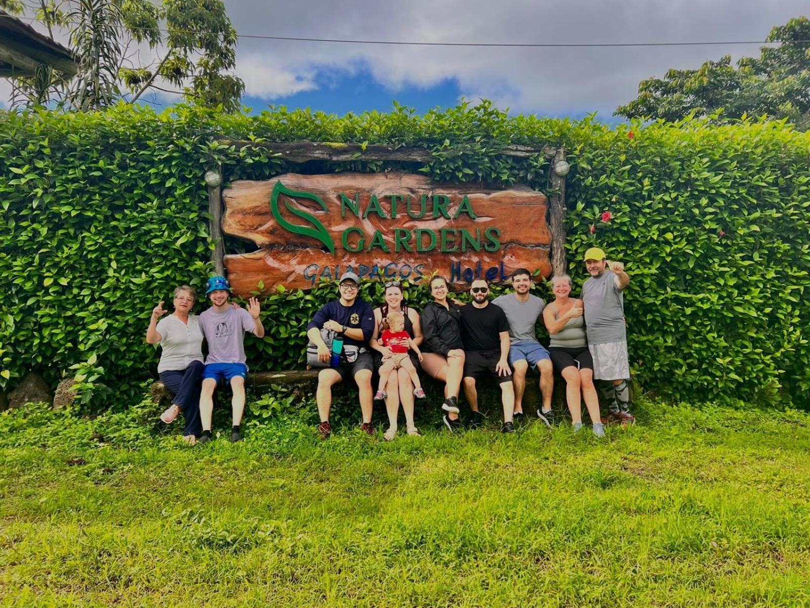 Natura Gardens Galapagos Bellavista  Luaran gambar